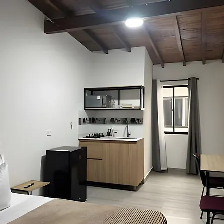 Apartahotel Castellana Medellin Exterior photo