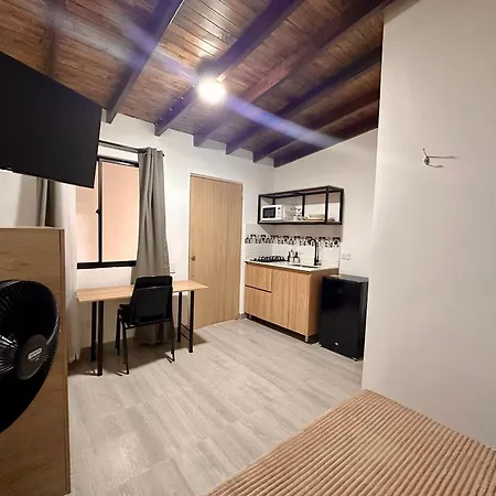 Apartahotel Castellana Medellin Exterior photo