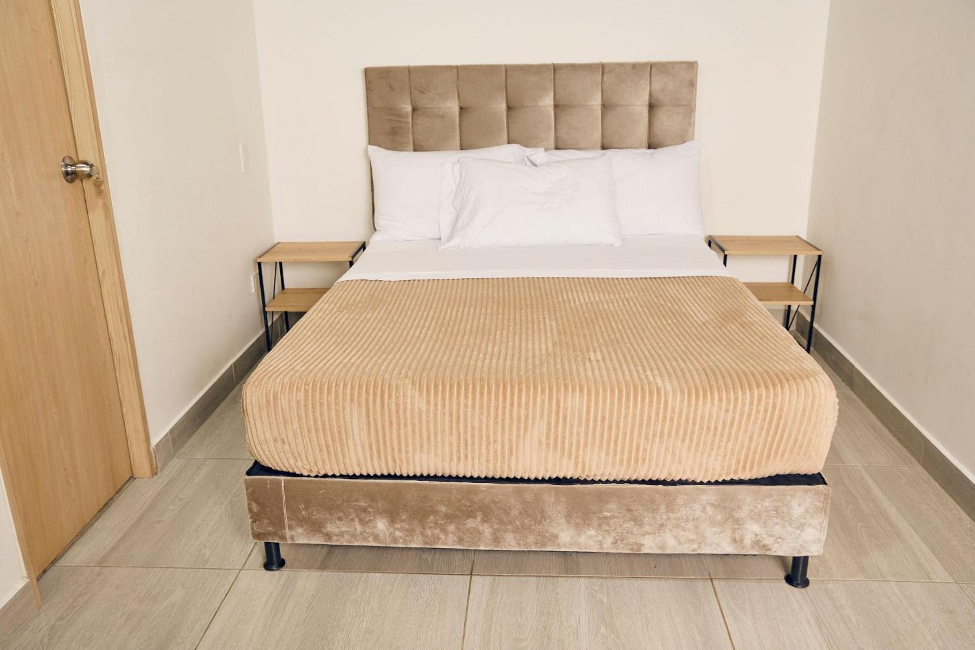 Castellana Apartment *